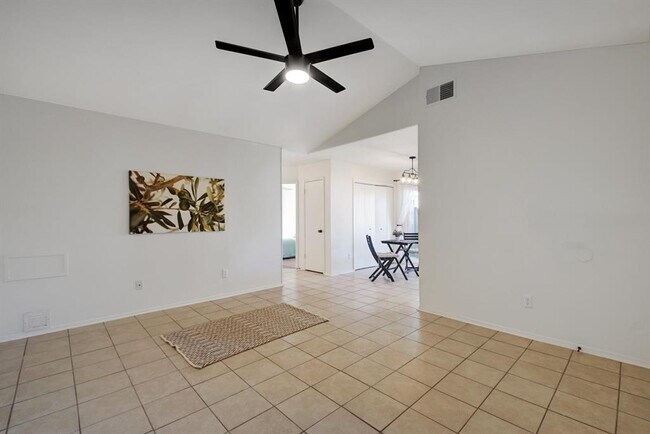 Building Photo - 1813 Gracy Farms Ln
