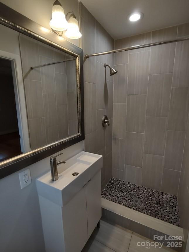 Building Photo - 5027 Dogwood Pl