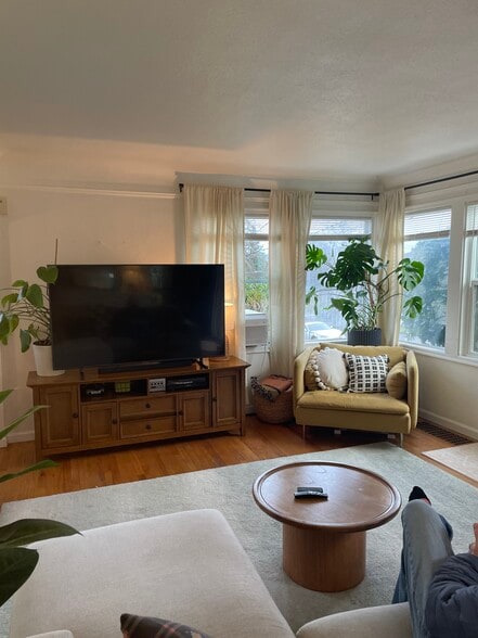 Living room staged - 1409 NE 71st Ave