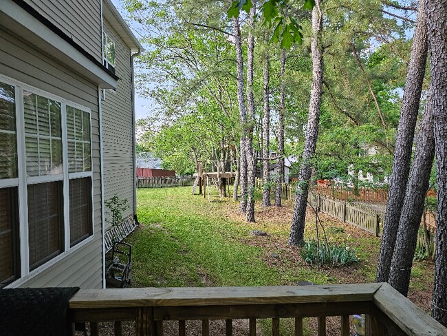 Building Photo - 10 Highgrove Ln