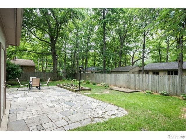 Building Photo - 1811 Alhambra Dr