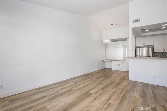 Building Photo - 65 Whippoorwill Ln