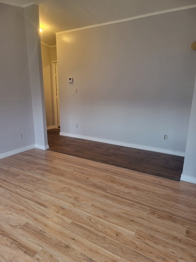 Building Photo - Pecan View