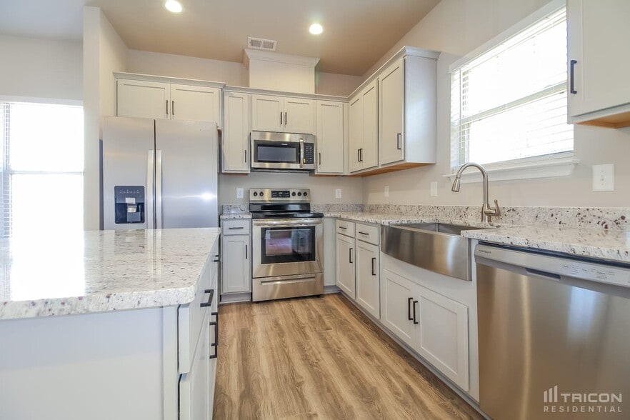 Building Photo - 109 Patagonia Rd