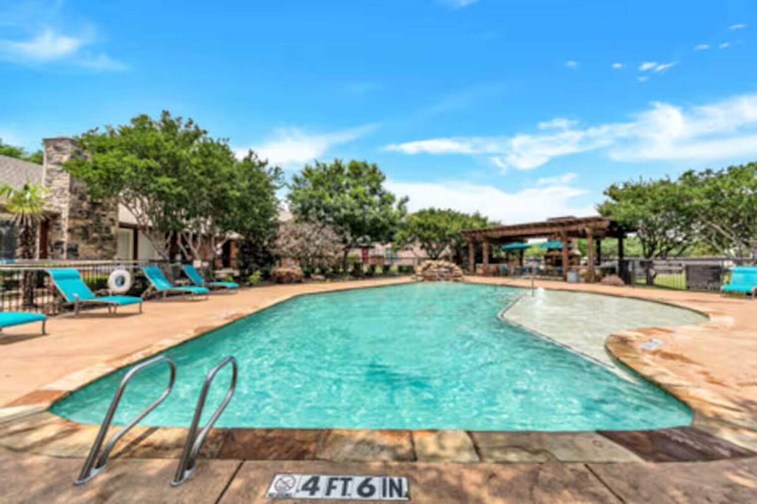 Building Photo - 16951 Addison Rd