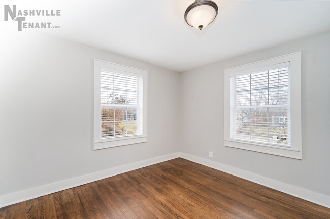 second bedroom - 895 Douglas Ave