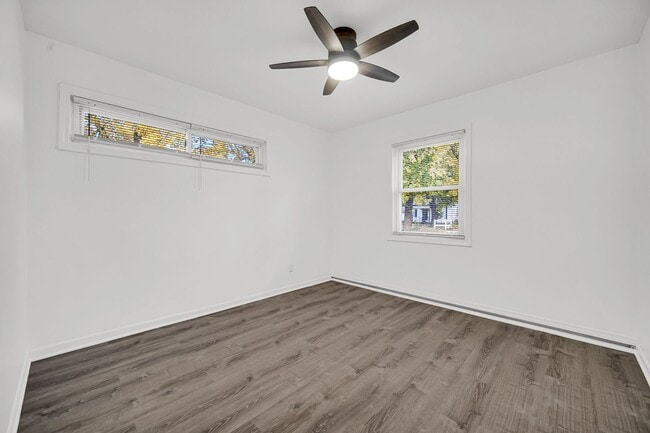 Building Photo - 3 Bedroom 1 Bathroom House for Rent!