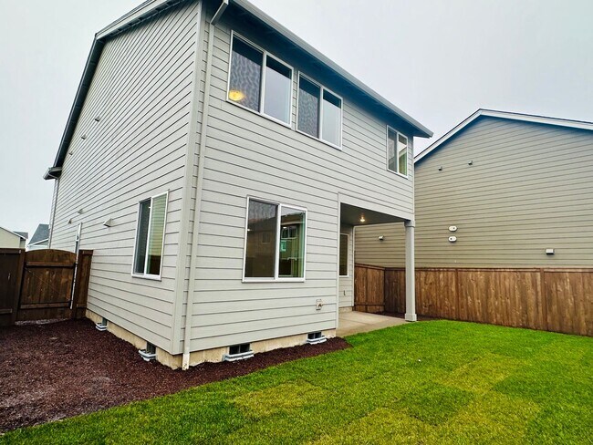 Building Photo - 6157 Savannah St SE