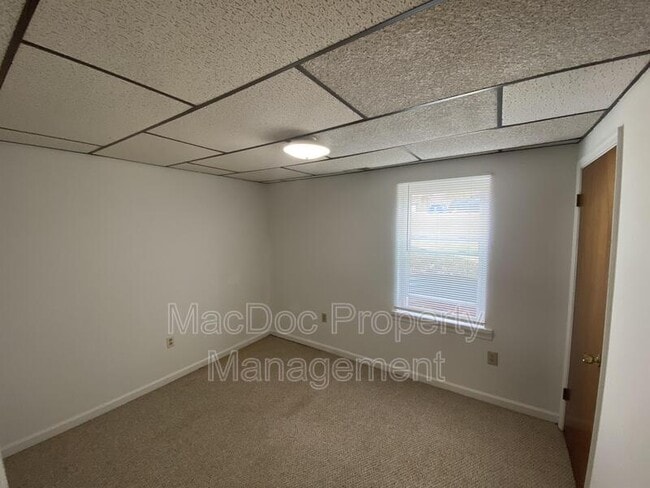 Building Photo - 9298 Hayden Dr