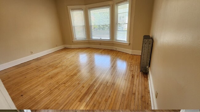 Building Photo - 3373 N Oakland Ave