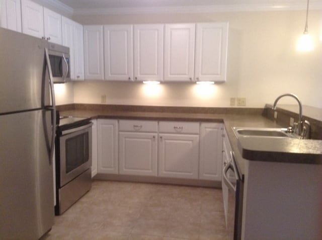 Building Photo - 68 N Court St