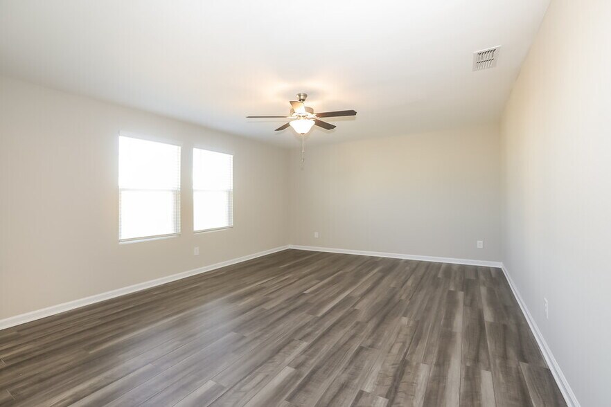 Building Photo - 3964 Kendrick Cir