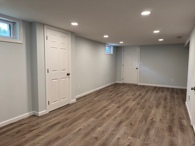 Building Photo - 18 Dogwood Rd