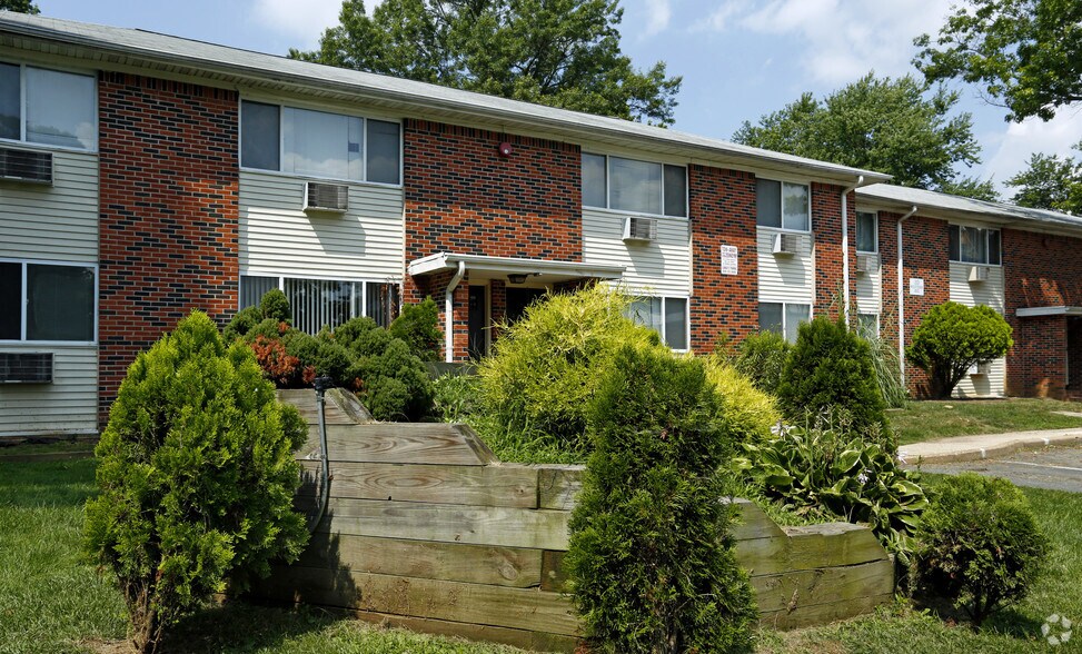 Brookfield Gardens 34 Western Ave Ewing NJ 08618 Apartment Finder