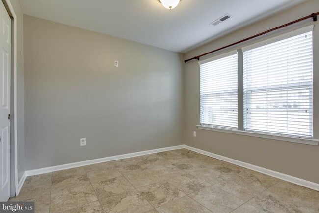 Building Photo - 1038 Ironwood Ln