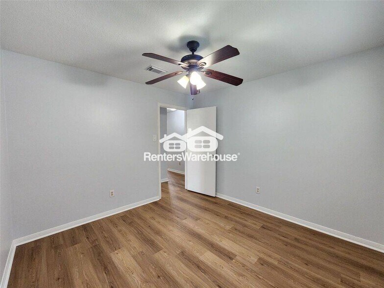 Building Photo - 8534 Dawnridge Dr