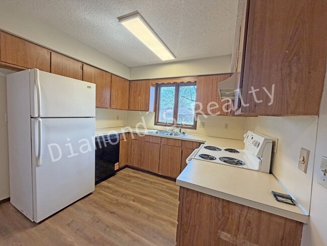 Building Photo - All Brick 3-Bedroom Home Available Now!