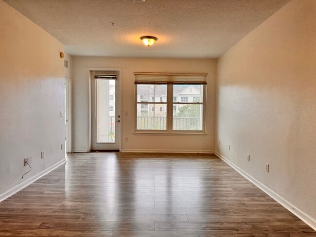 Building Photo - 13364 Beach Blvd