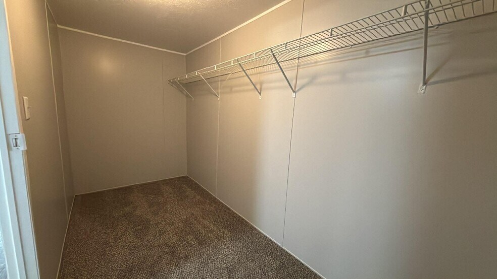 Building Photo - 120A Parker Dr