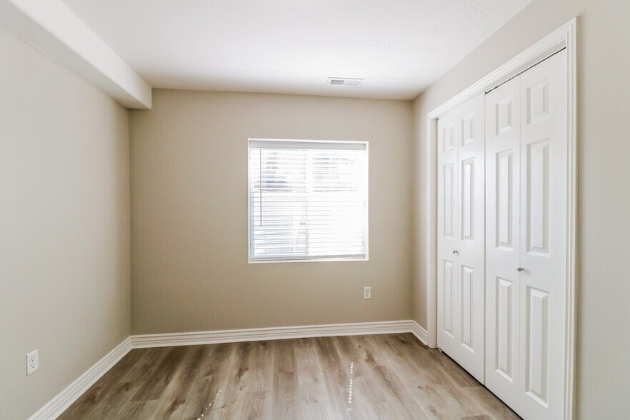 Building Photo - 7477 Mesa Maple Dr