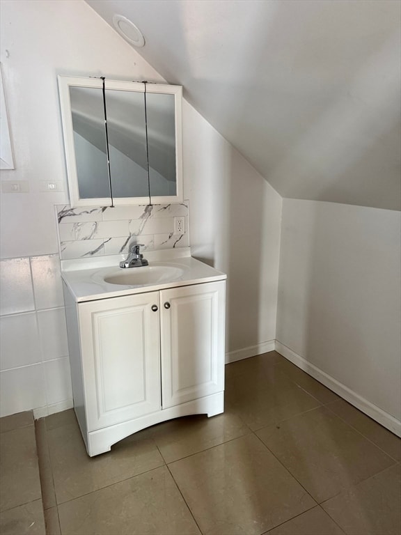 Building Photo - 133 Endicott St