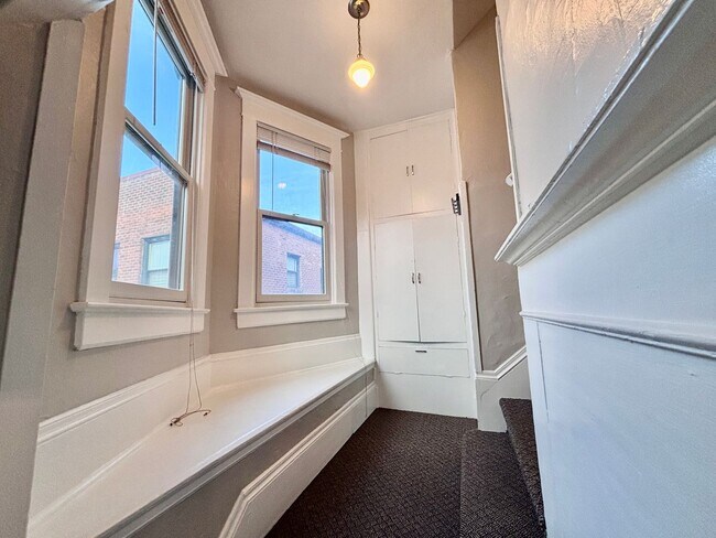 Building Photo - NW 21st