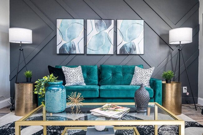 Primary Photo - 215 Piedmont Ave NE