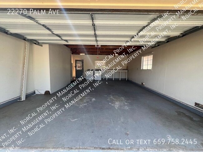 Building Photo - 22270 Palm Ave