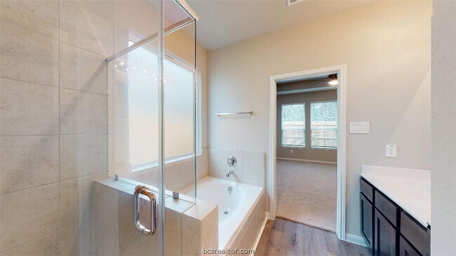 Building Photo - 5789 Cerrillos Dr