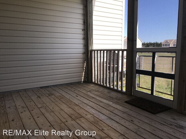 Building Photo - 2 br, 2.5 bath House - 309-3 Burley Drive