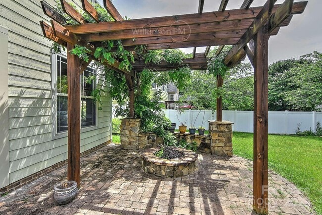 Building Photo - 13835 Cedar Pond Cir