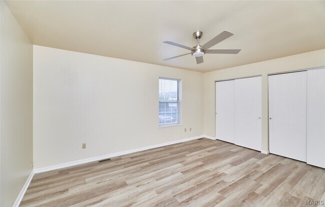 Building Photo - 61 Woodlake Ct