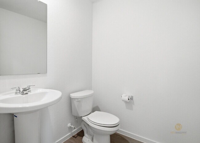 Building Photo - "Spacious 4-Bedroom Retreat with 2.5 Baths in Beautiful San Antonio!"