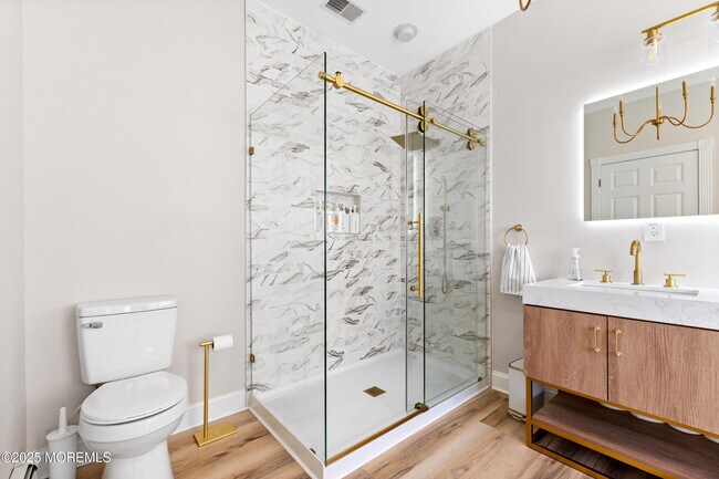 Building Photo - 3456 E Thistle Ave