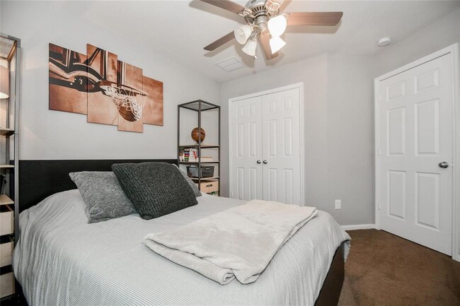 Building Photo - 5622 Scoria Rock Dr