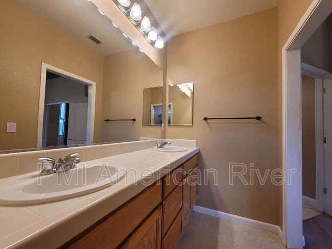 Building Photo - 10920 Bellone Way