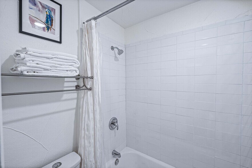 Building Photo - 3018 S 1st St