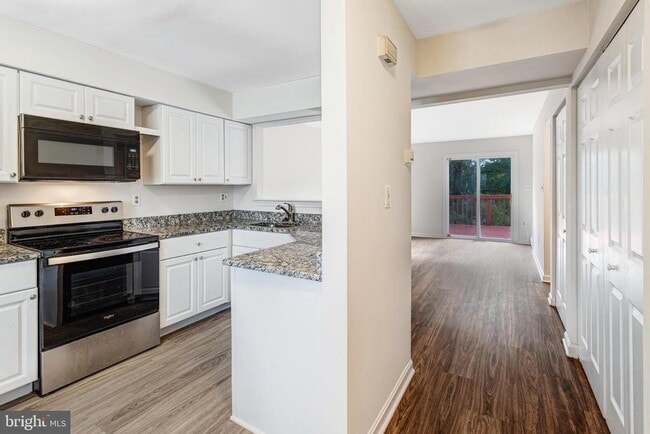 Building Photo - 15324 Gunsmith Terrace