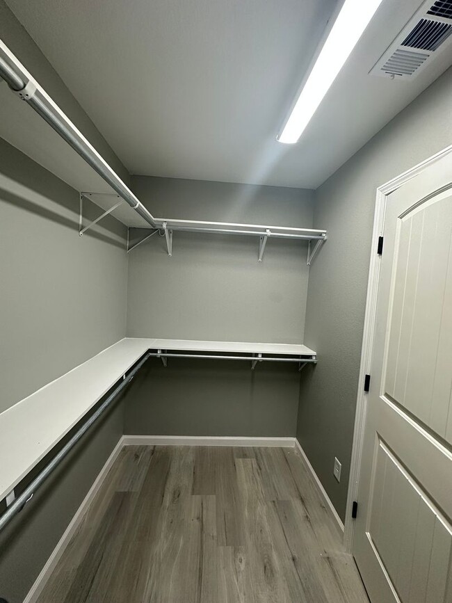 Building Photo - 3 Bed 2 Bath Brick Home - New Construction - Available NOW