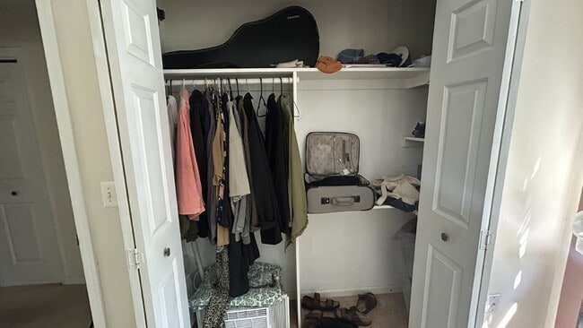 Building Photo - Fully Furnished 2BR/2BA Condo in Old Orcha...