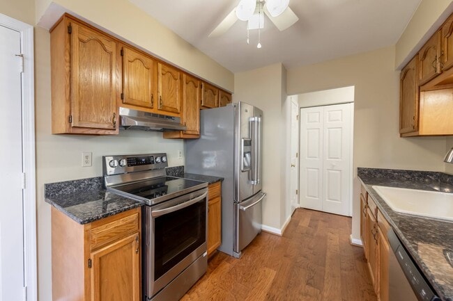 Building Photo - 308 Ferguson Bend