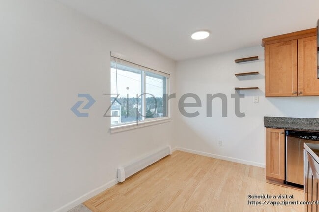 Building Photo - 911 N 73rd St