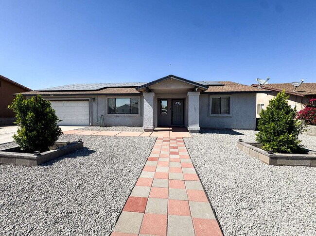 Building Photo - “Spacious 4-Bedroom, 2-Bath Home with Solar Panels in Yuma”