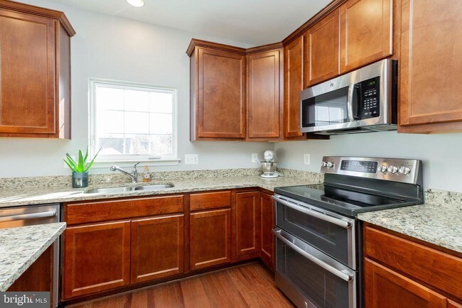 Building Photo - 17670 Cleveland Park Drive