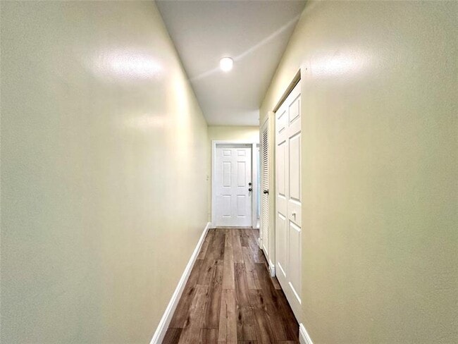 Building Photo - 10875 NW 29th Manor