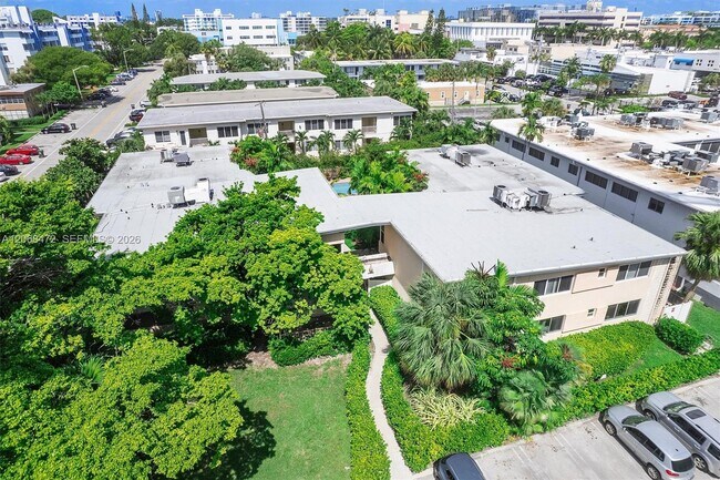 Building Photo - 9400 E Bay Harbor Dr