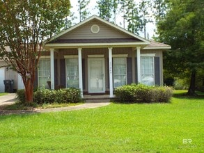 Building Photo - 33064 Stables Dr