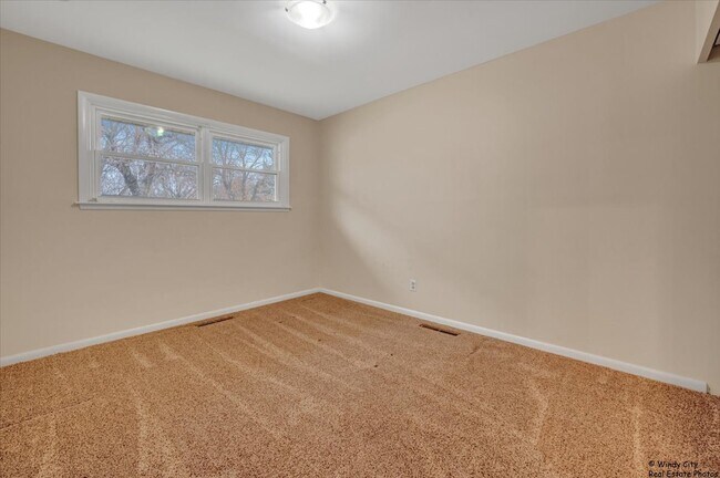 Building Photo - 3008 Blarney Stone Ln