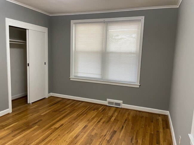 Building Photo - Beautiful 2 bed, 1 bath brick home! Located in Asheboro near McCrary Park!