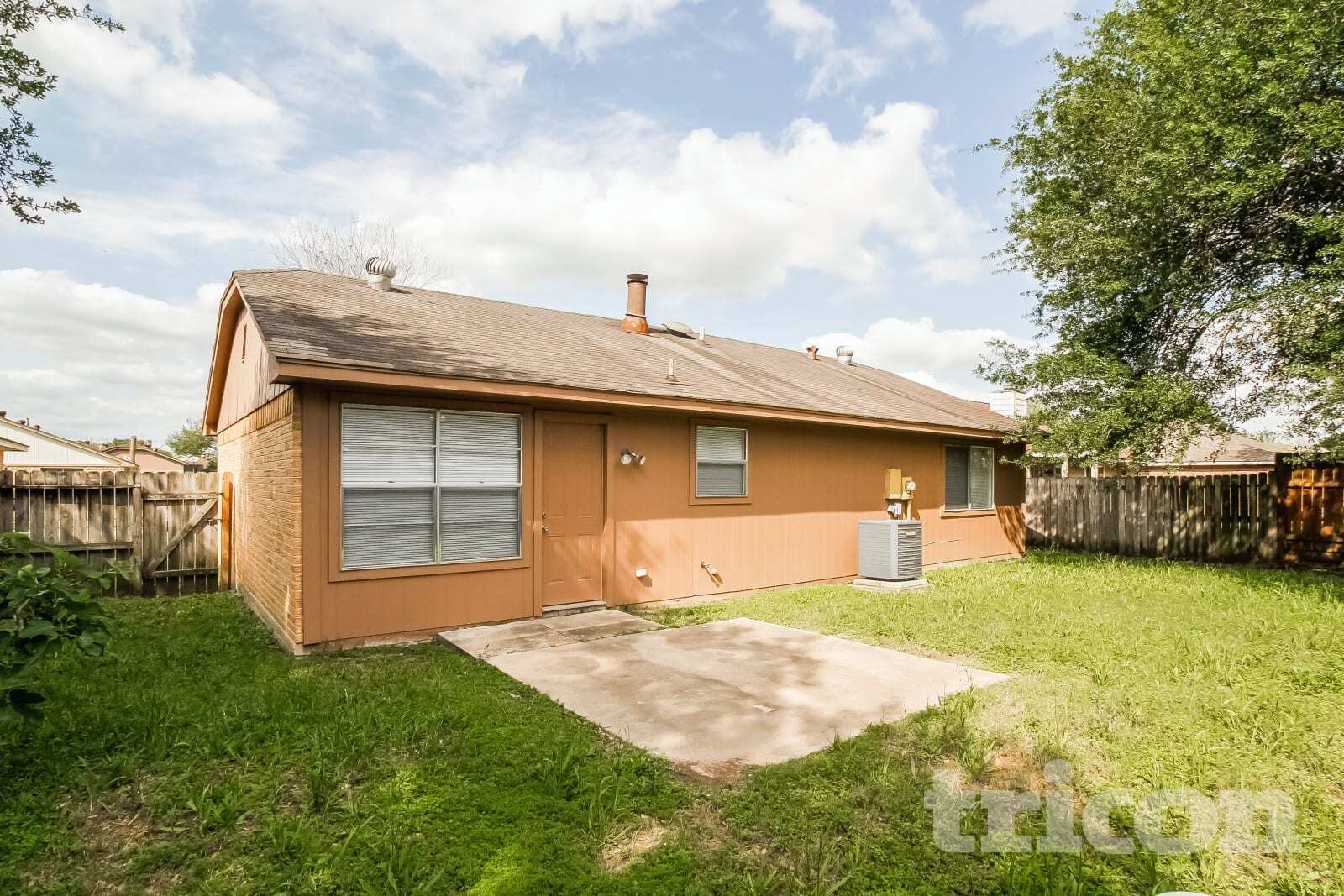 Building Photo - 7206 Sonnet Glen Ln